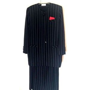 Unforgettable Womens 2 Piece Skirt Suit Black White Pinstripe Long Sleeve USA 14